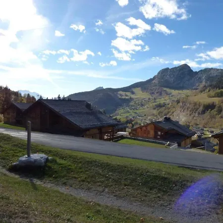 Apartment Au Pied Des Pistes - 41m² - 6 Pers - Ambiance Montagne - Garage Ferme Inclus - Fr-1-458-109